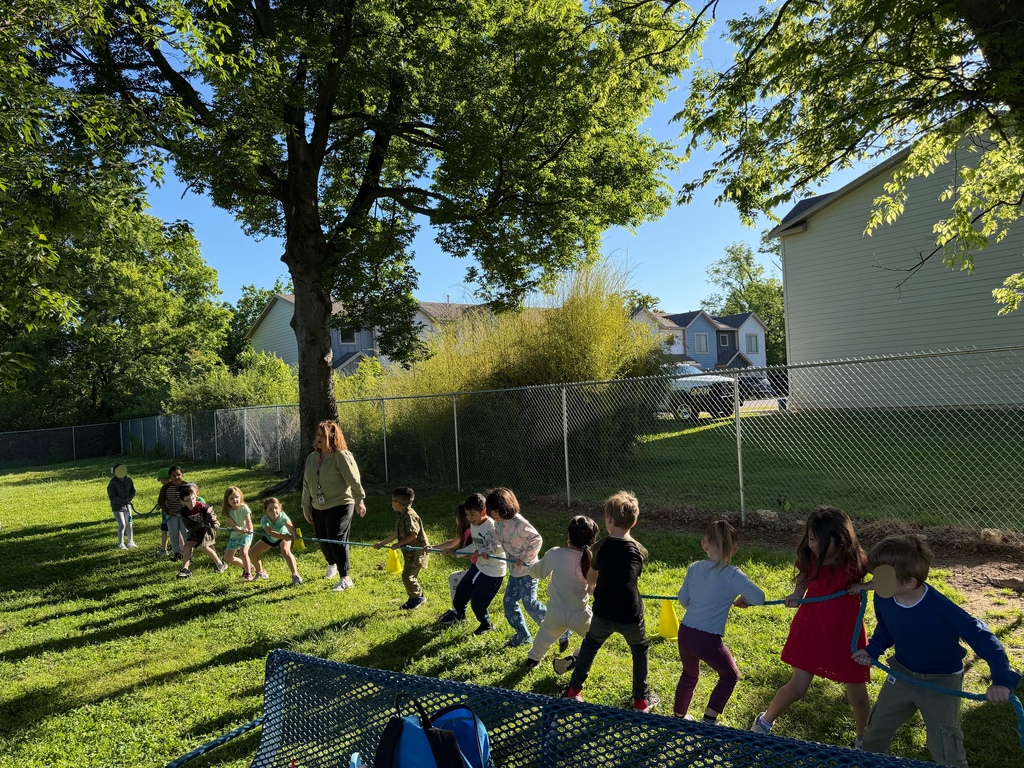 students playing tug of war