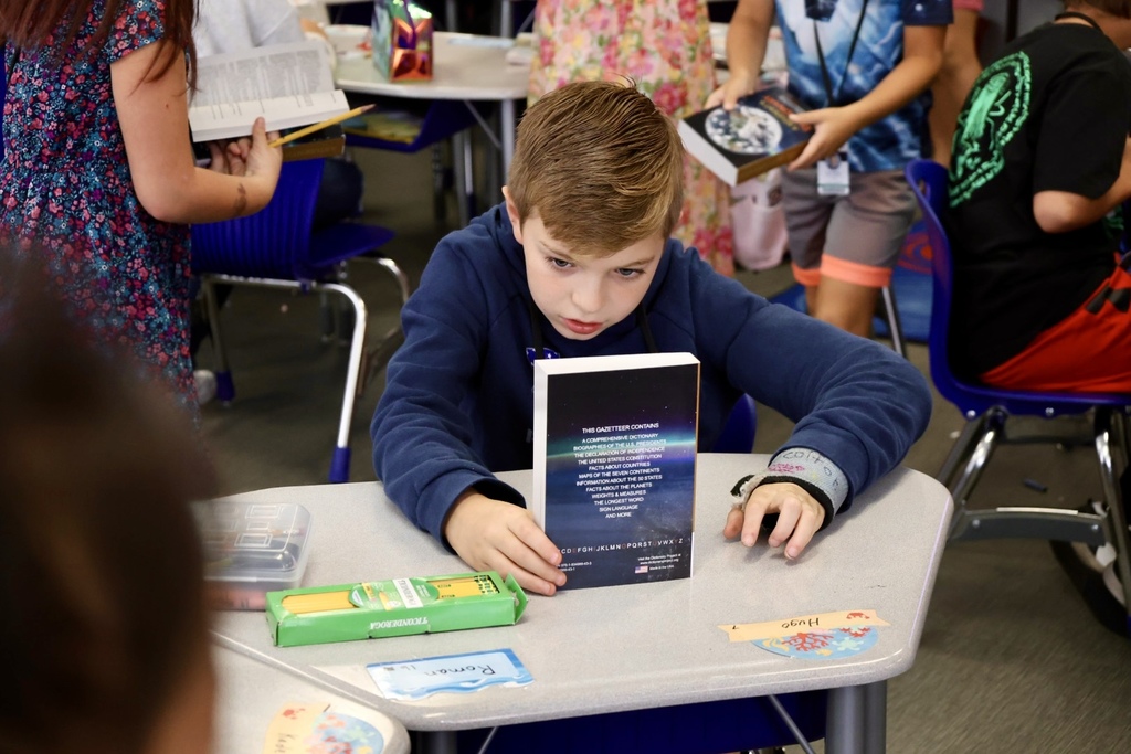 rotary club giving all 3rd graders dictionaries for free