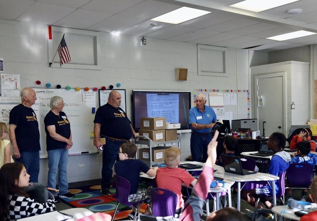 rotary club giving all 3rd graders dictionaries for free