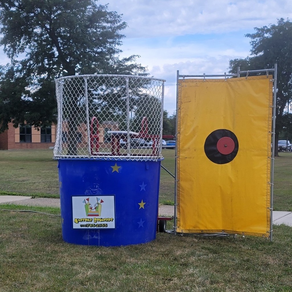 dunk tank