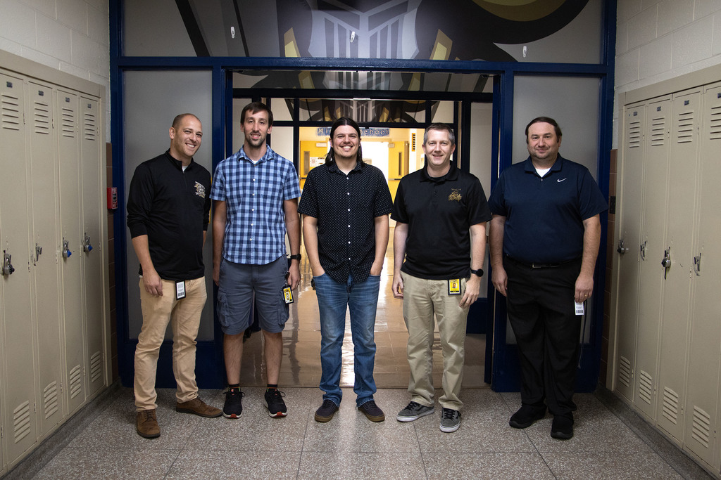 Tech Dept in Hallway- Sadler, McMullen, Dake, Austin-Alford, Kempster