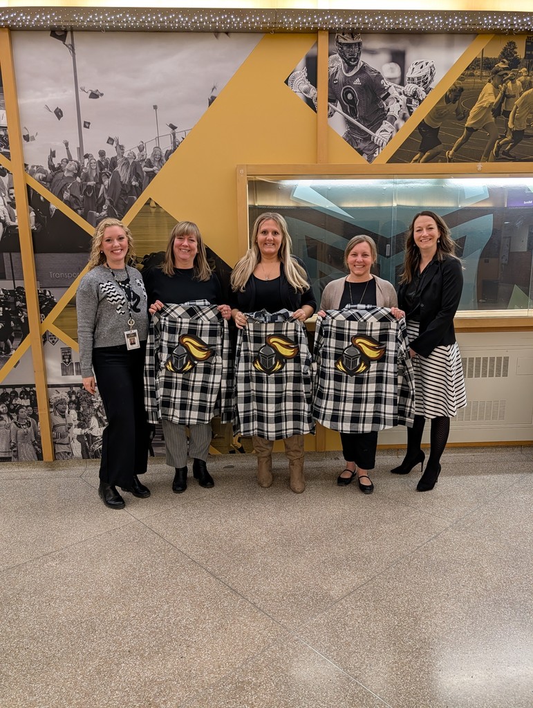 Mrs. Matson, Mrs. Miller, Ms. McChesney, Ms. Guzzetta and Dr. Ralston in the lobby 