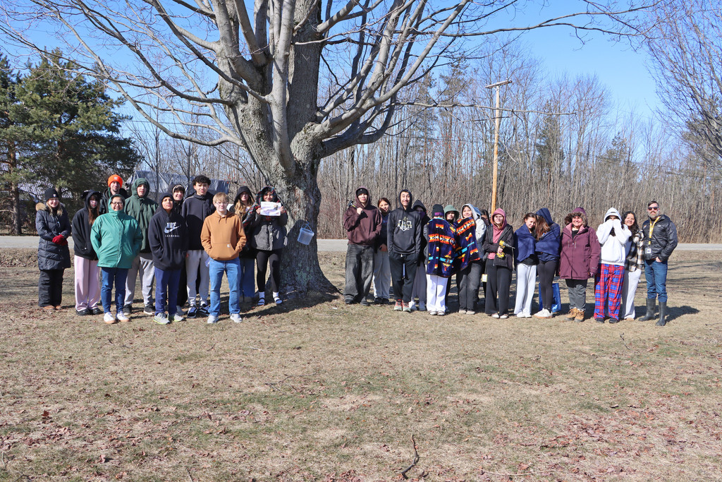 group photo with maple tree.