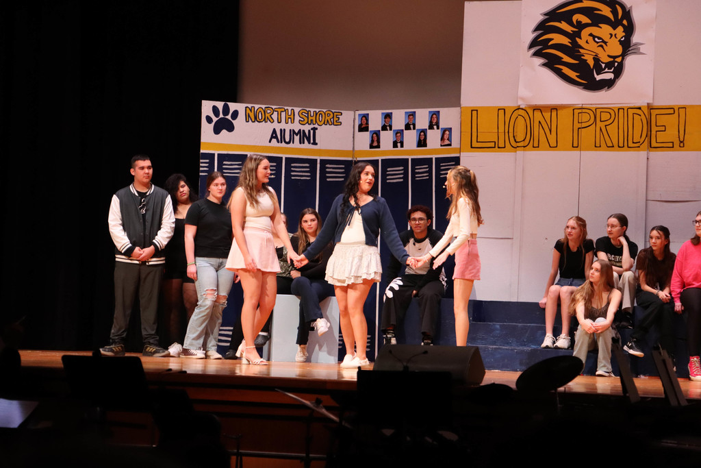 Musical Cady dances with Gretchen and Karen