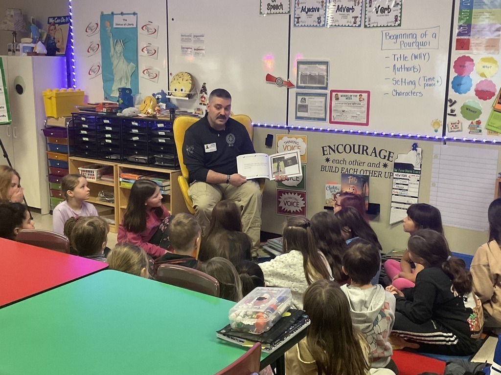 mystery reader police officer
