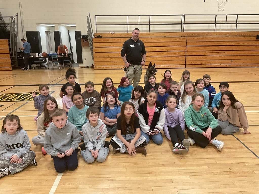 mystery reader police officer
