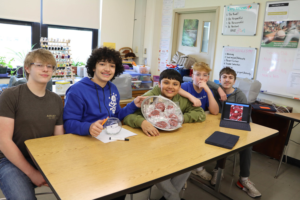 Red Velvet cookie team