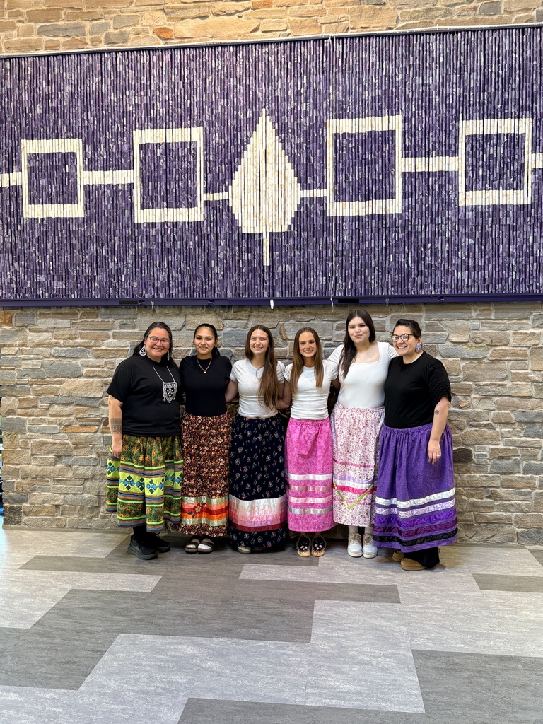 Indigenous Honor Society honorees, inductee and teachers. 