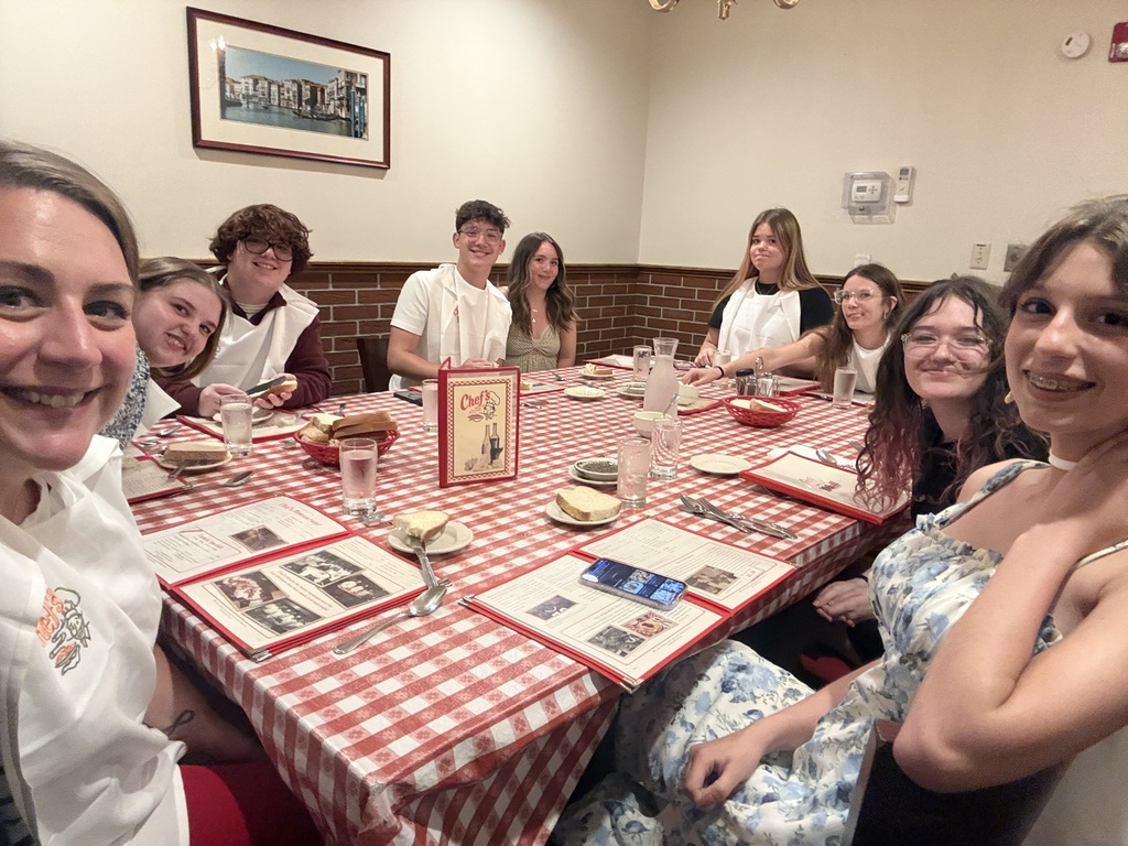 Club members at Chef's.