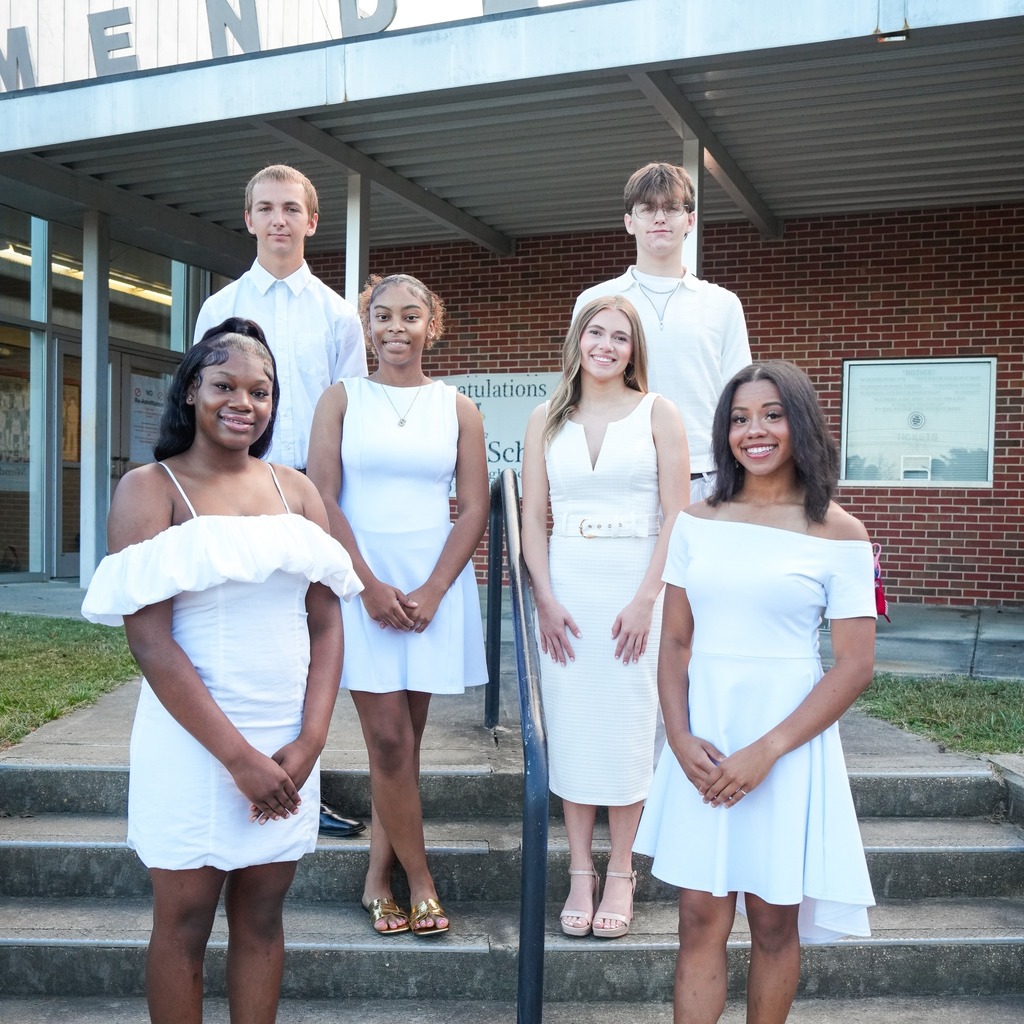 Mendenhall Senior  Maids and Beaus