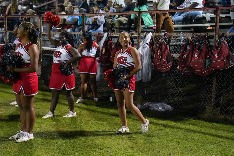 Magee Middle School cheerleader