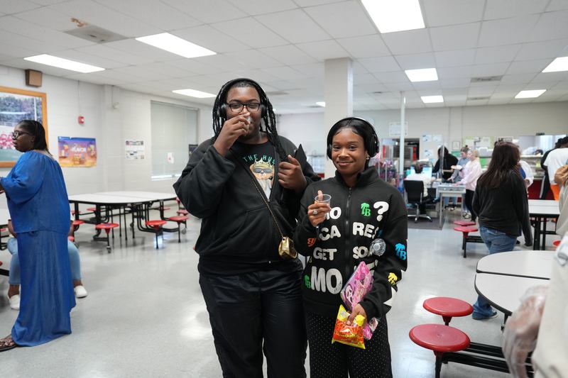 Students try Moo Brew