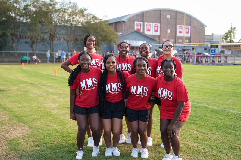 Magee Middle School Cheerleaders