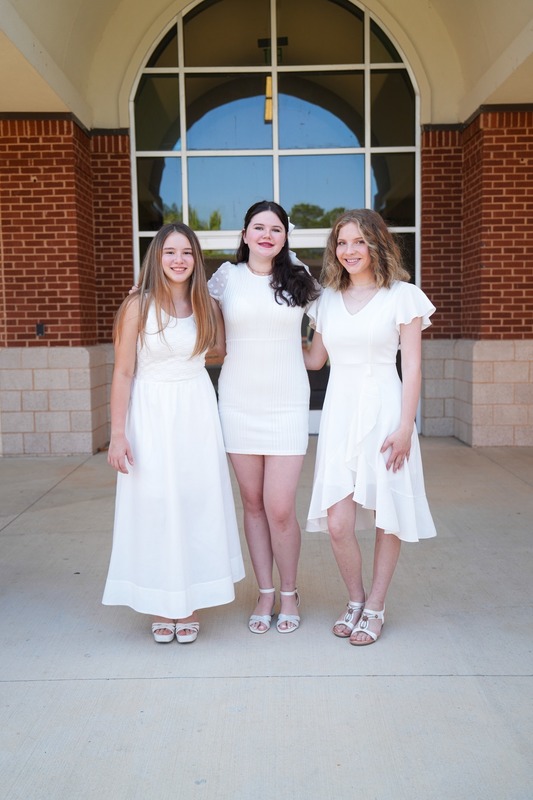 Shelby Mohon, Scarlett Brown, Sophia Harlan