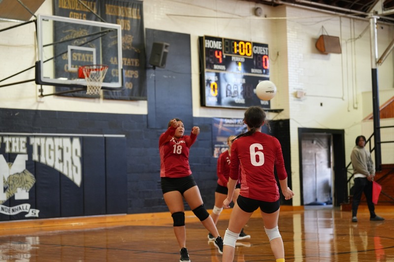 Magee Volleyball players