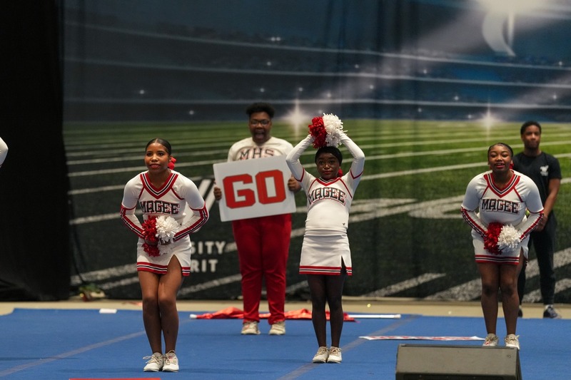 Magee Cheerleaders