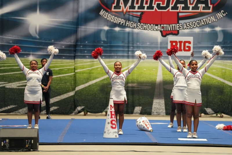 Magee Cheerleaders