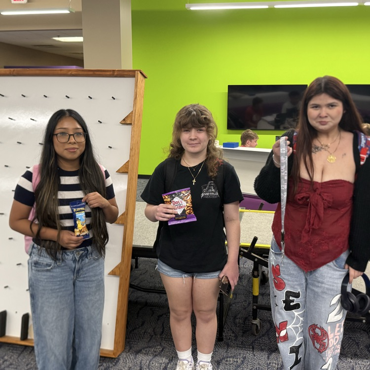 These ladies won Plinko! 
