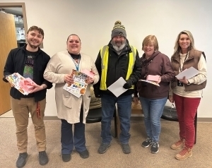 Molly Pendergast, Cindy Davis, Karen Bauer, Noah Rubida, Ed Cote and Shelby Robb pose for a photo