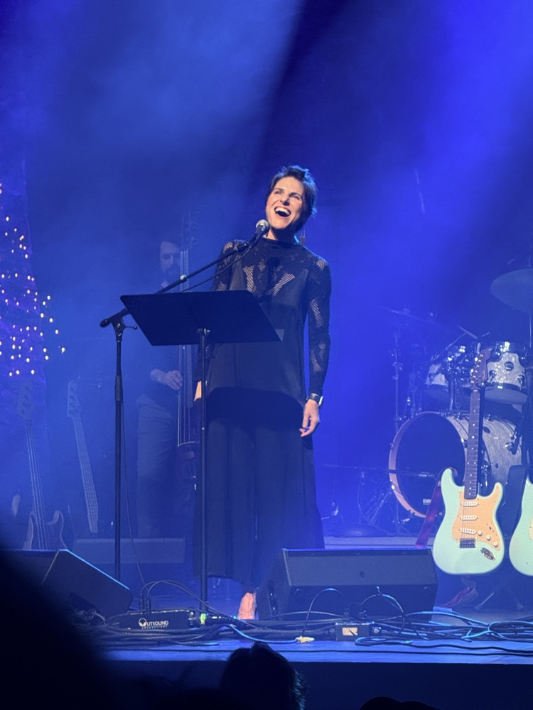 ms Mickelson performing at the Hegg brothers holiday jam 