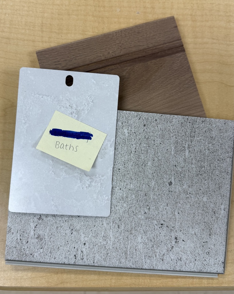 Bath floor with tub and cabinet design