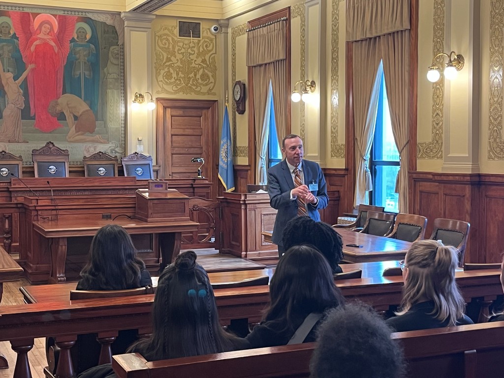 JAG in the Legislature Hall