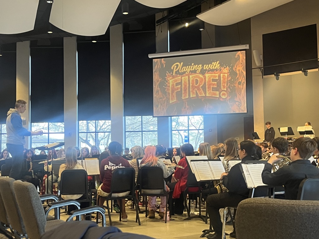 Dakota Wesleyan Honor Band playing. 