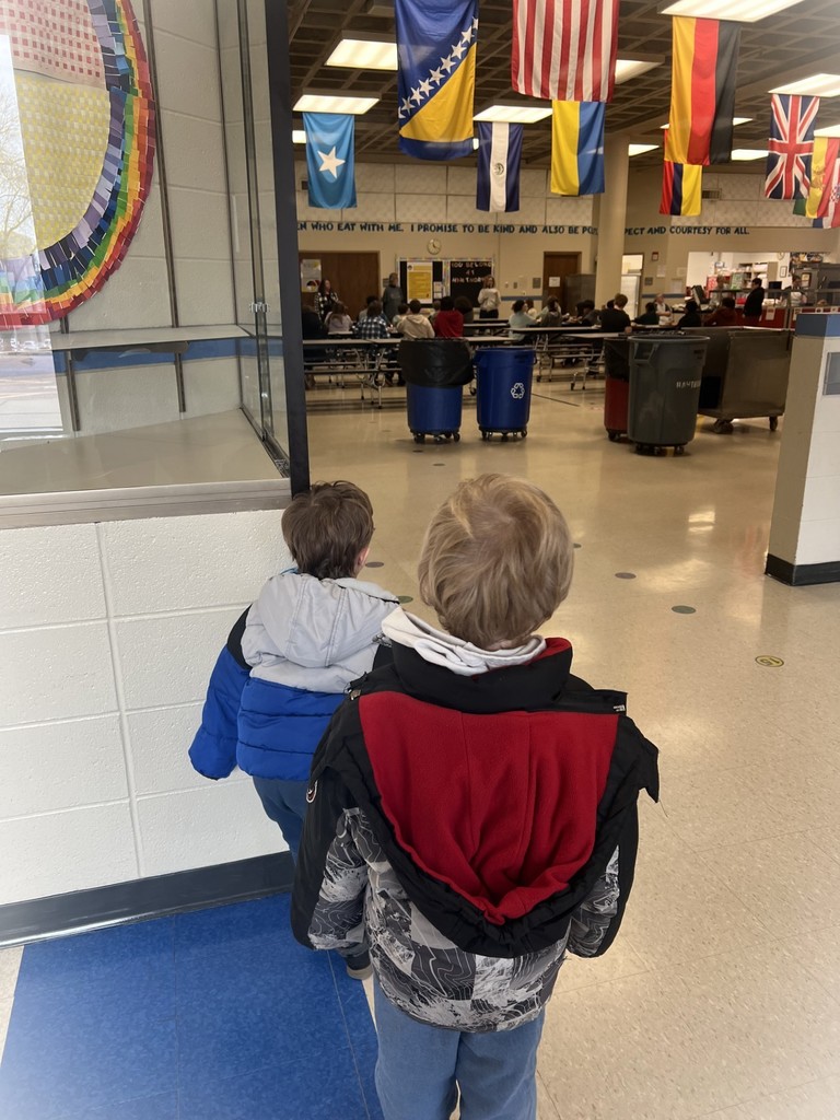 EC students curious about K-5 lunch time