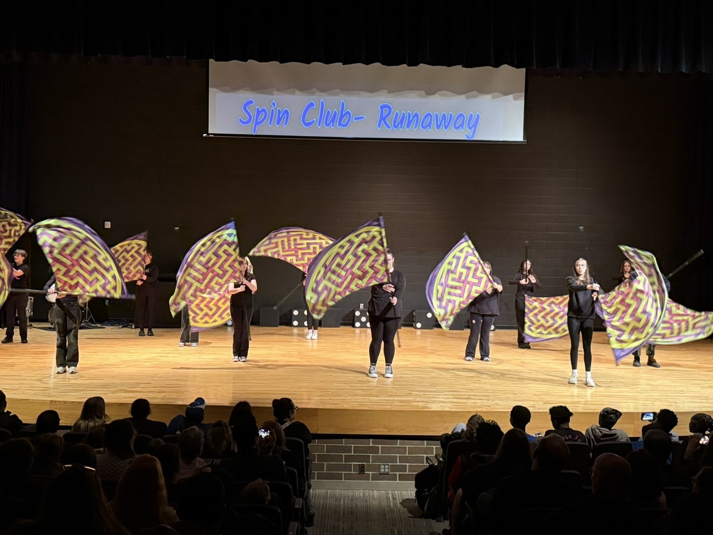 Spin club performing. 