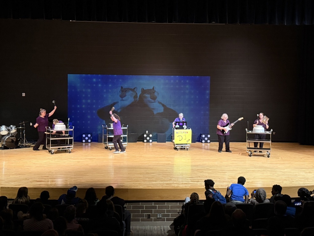 Lunch ladies performance. 