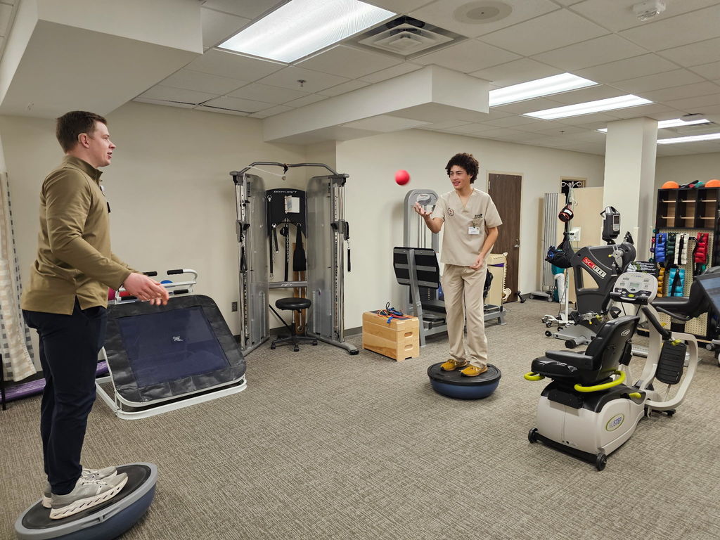 Health Careers student working with Physical Therapy