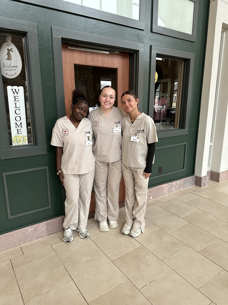 Health Careers students posing at Prince of Peace Nursing home