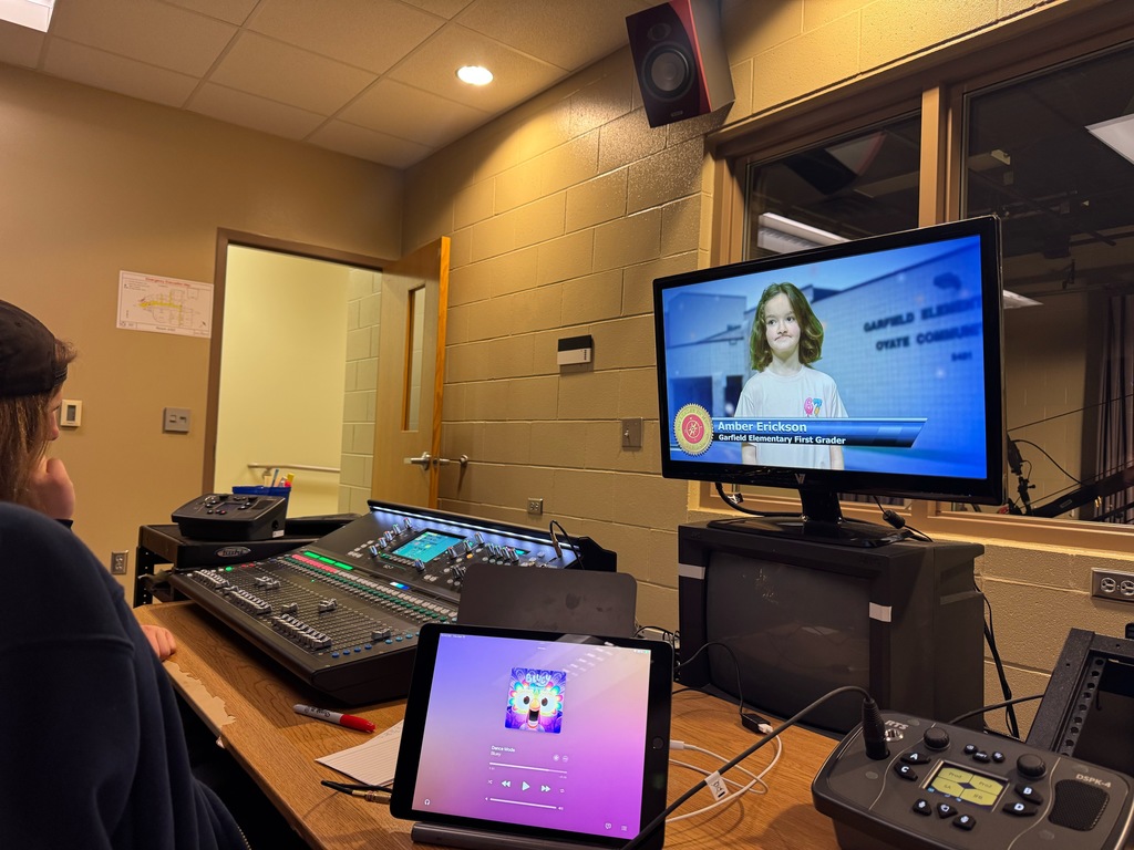 Garfield Elementary students using the green screen for media productions