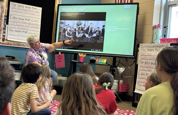 students with their mi family groups 