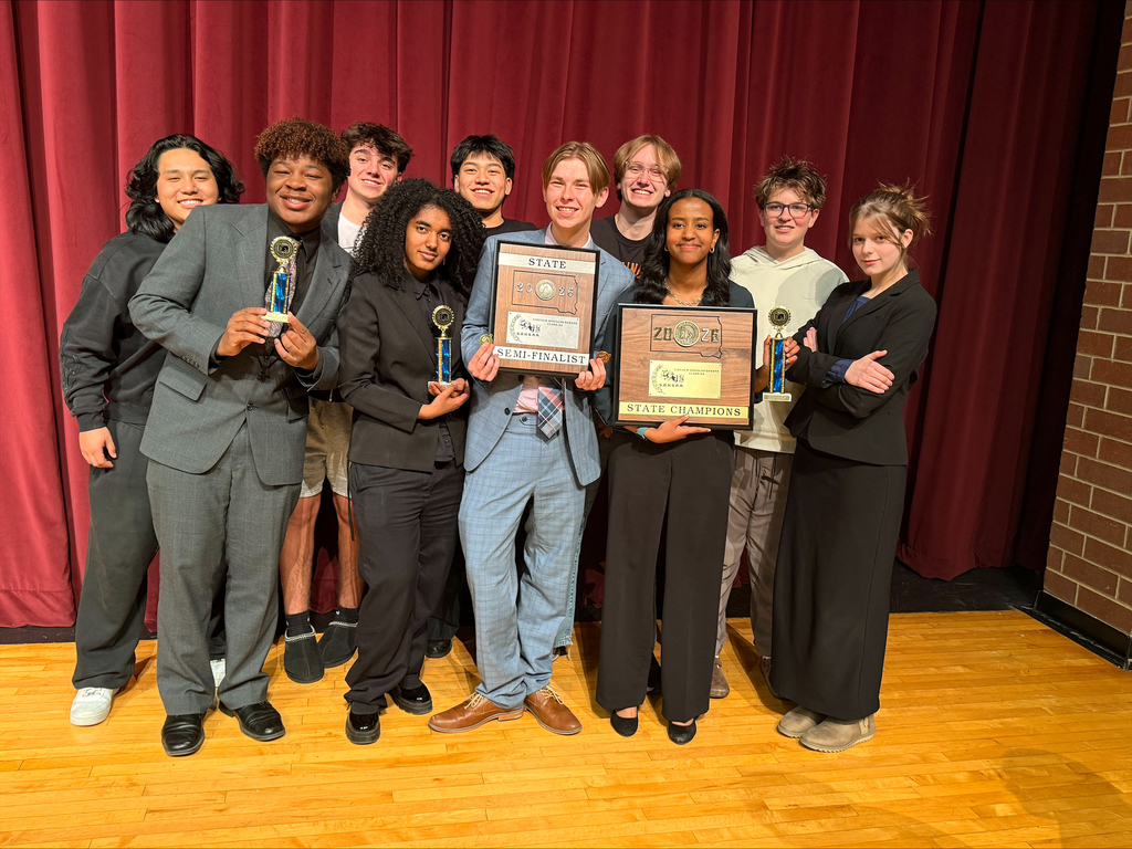 WHS Speech & Debate Team group photo