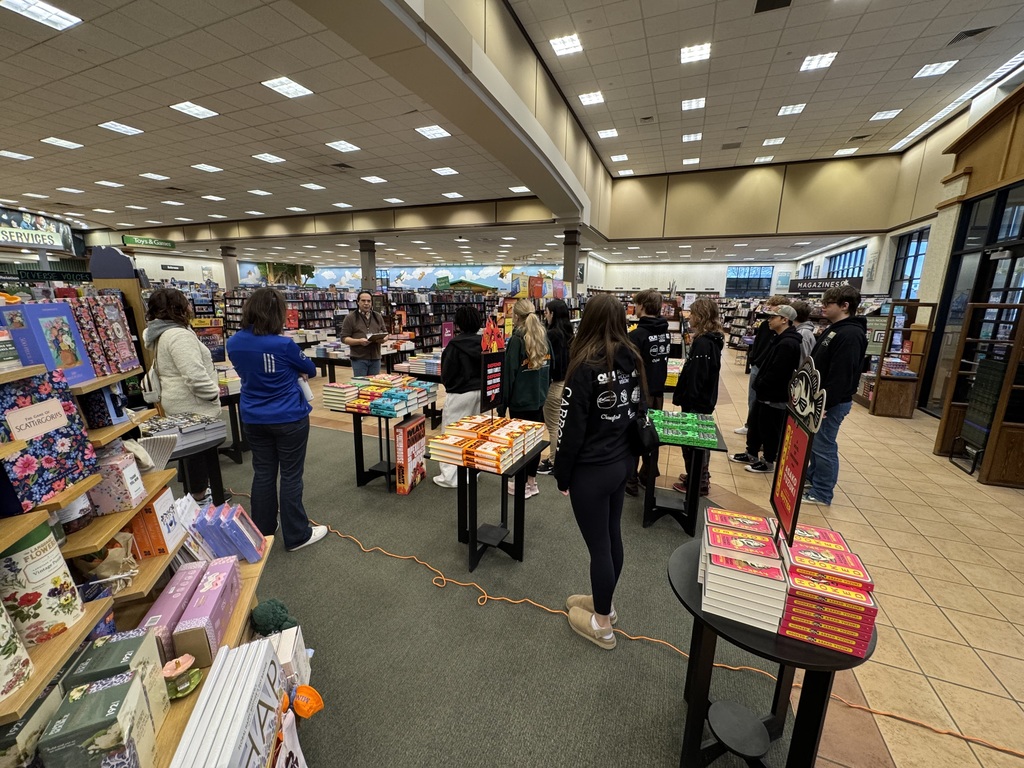 Students touring Barnes and Noble