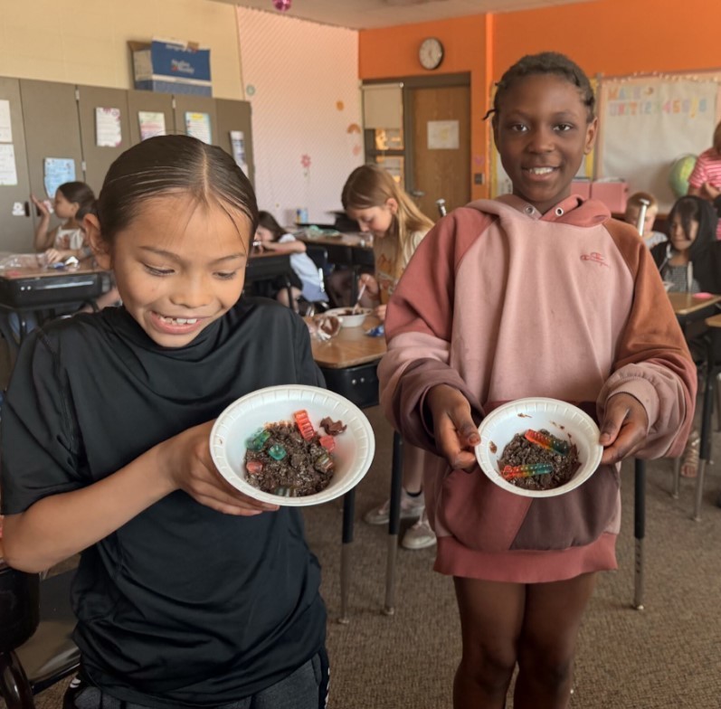 301  made worms in dirt.
