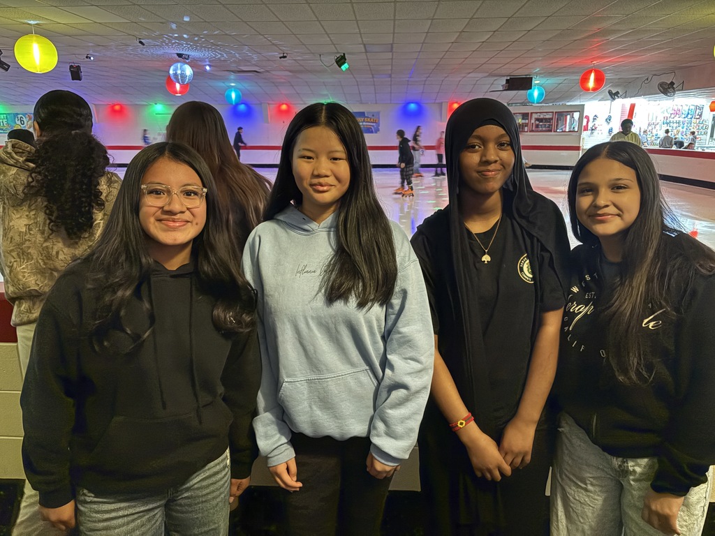 7th graders at Skate City, 