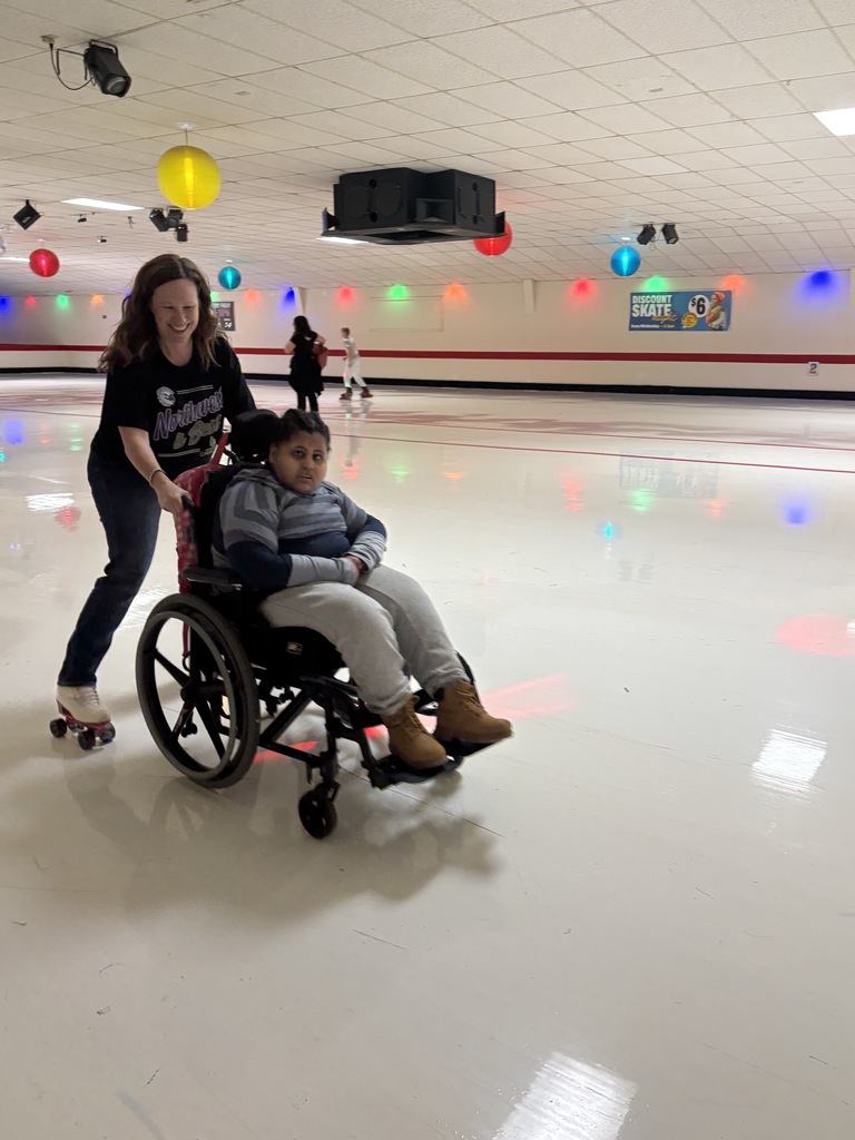 7th graders at Skate City, 