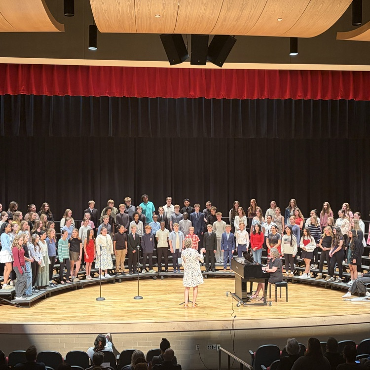 students preform for the final time this school year 
