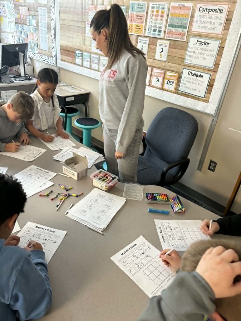 Students learning about health science careers. 