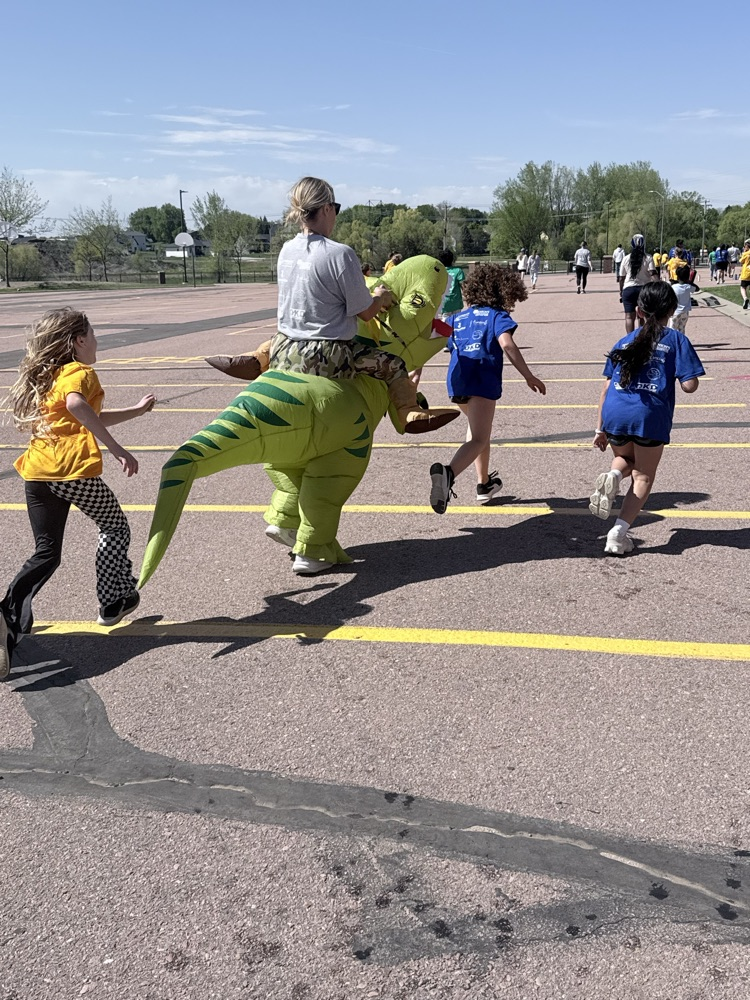 students running 