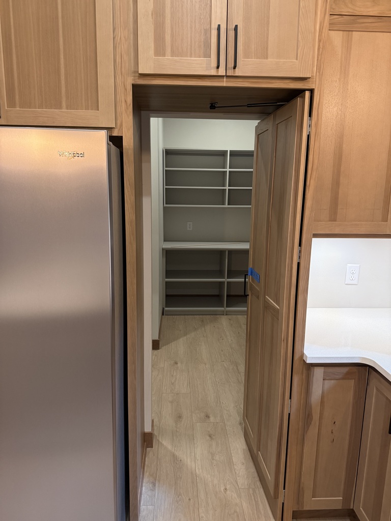 Walk in pantry