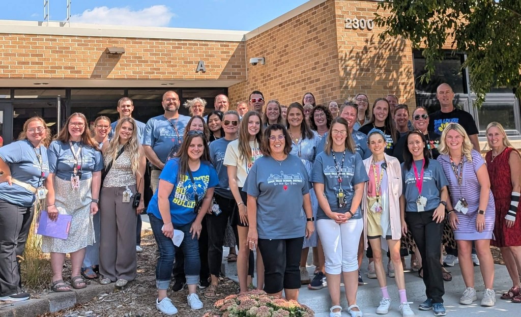 staff gather for an end of the first day photo!