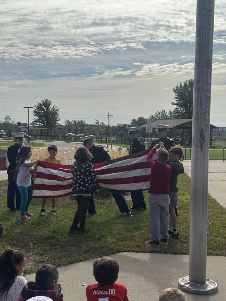 students finding the flag with the help of cadets 
