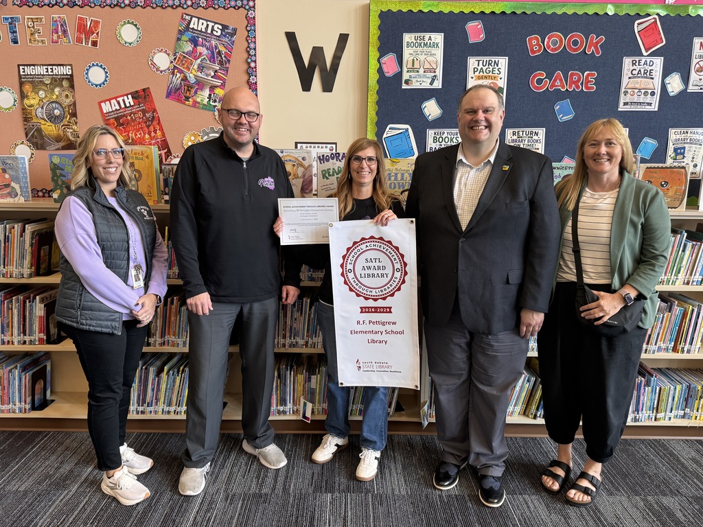 Pettigrew librarian receives the SATL Award 