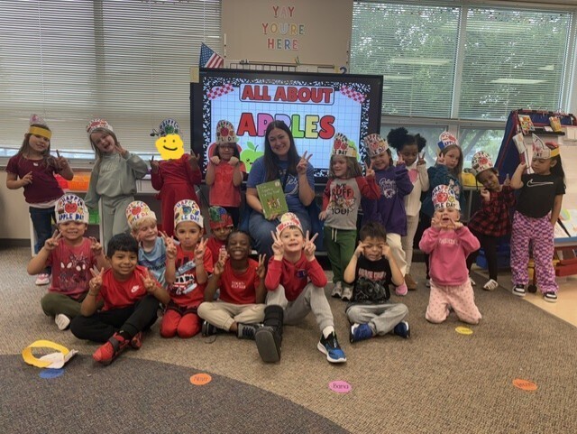 K01 group picture with Mrs. Miller.