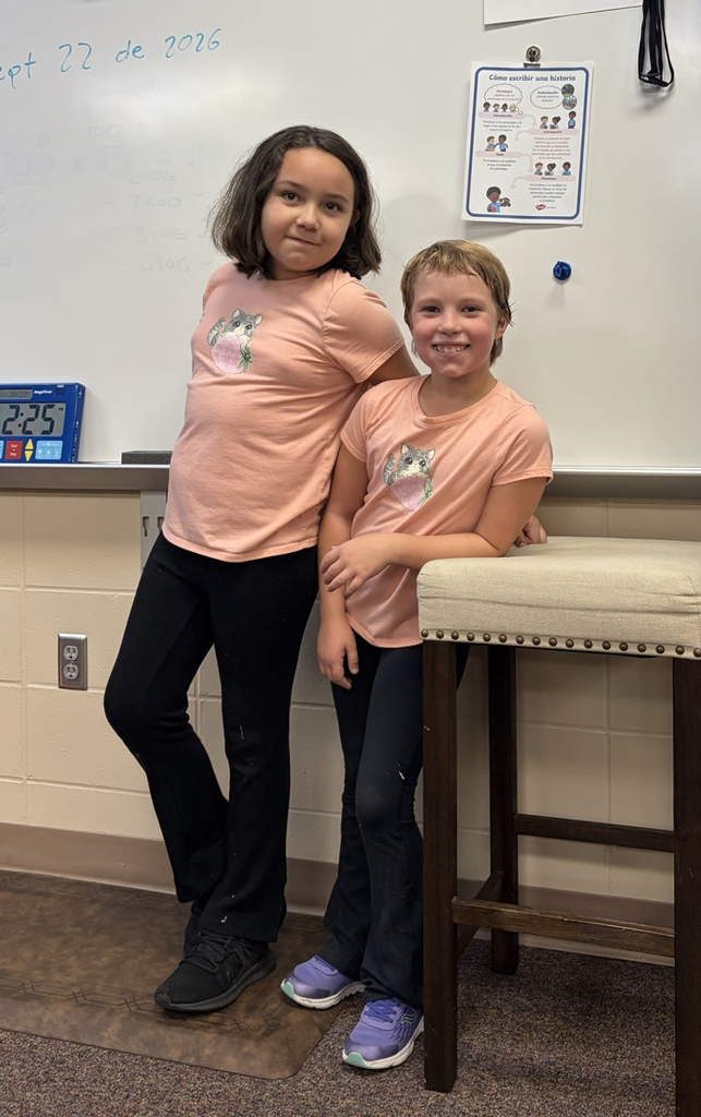 two students dressed alike 