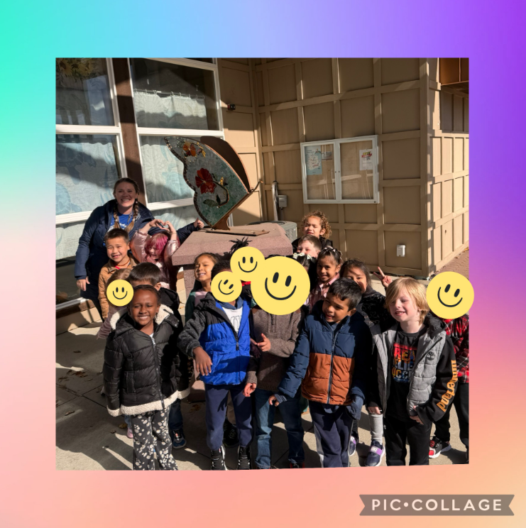 K03 posing outside of the Butterfly House for their fieldtrip.