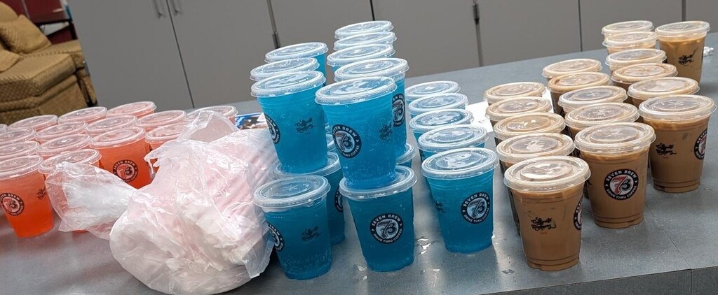 Red & blue drinks + some iced coffee options from 7Brew